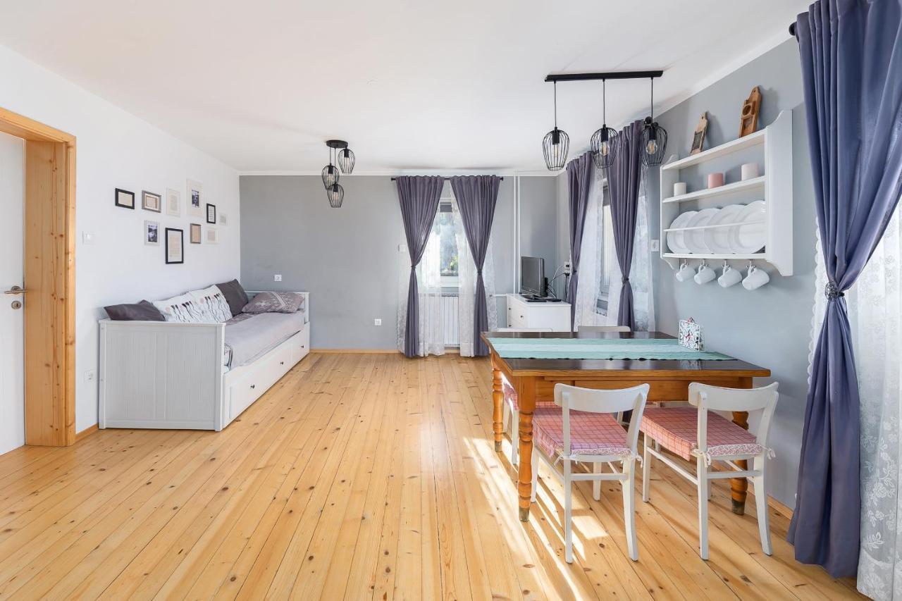 Apartma Ivana & Ivanka Bohinj ภายนอก รูปภาพ